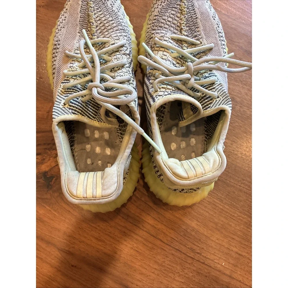adidas Yeezy Boost 350 V2  Yeezreel Yellow Green Black Low Top Primeknit Size 9